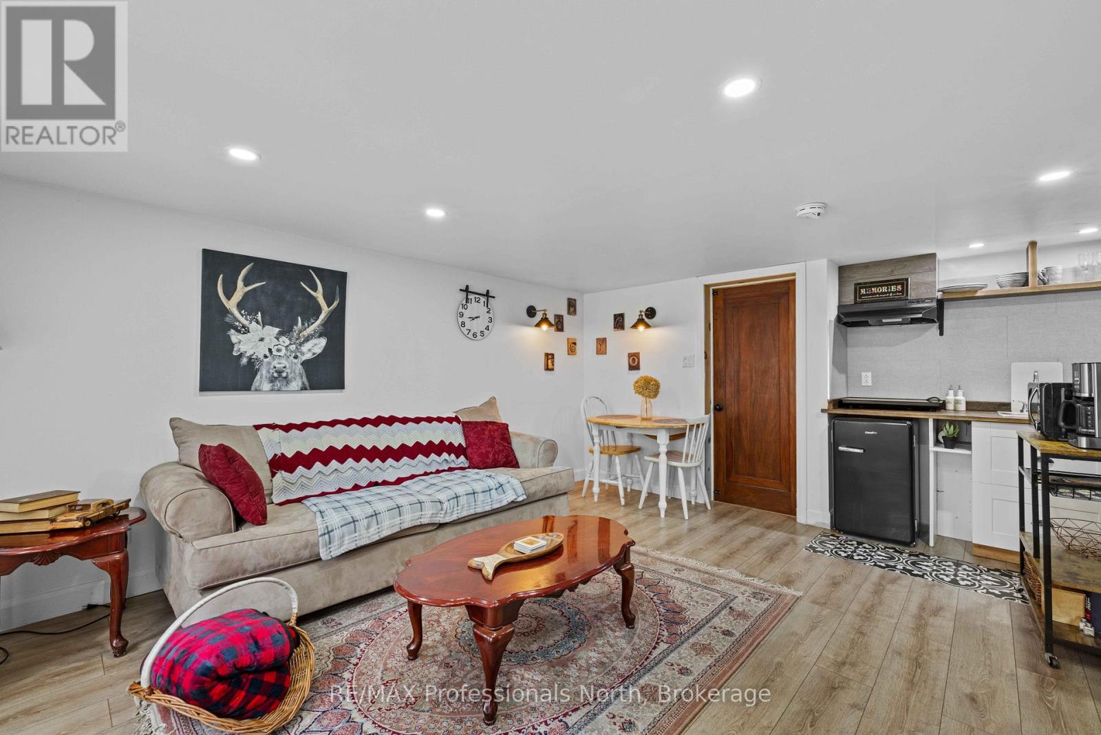 Single Family House Bungalow for Sale in  SUMMERVILLE ROAD Highlands East (Glamorgan) 