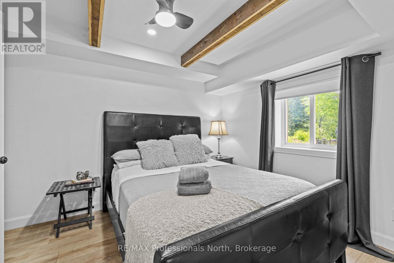 Single Family House Bungalow for Sale in  SUMMERVILLE ROAD Highlands East (Glamorgan) 