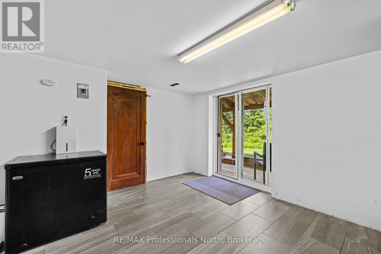 Single Family House Bungalow for Sale in  SUMMERVILLE ROAD Highlands East (Glamorgan) 