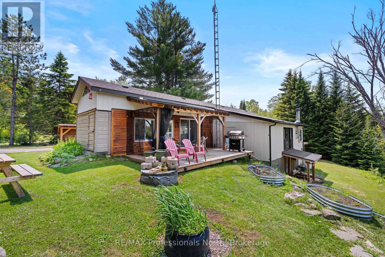 Single Family House Bungalow for Sale in  SUMMERVILLE ROAD Highlands East (Glamorgan) 