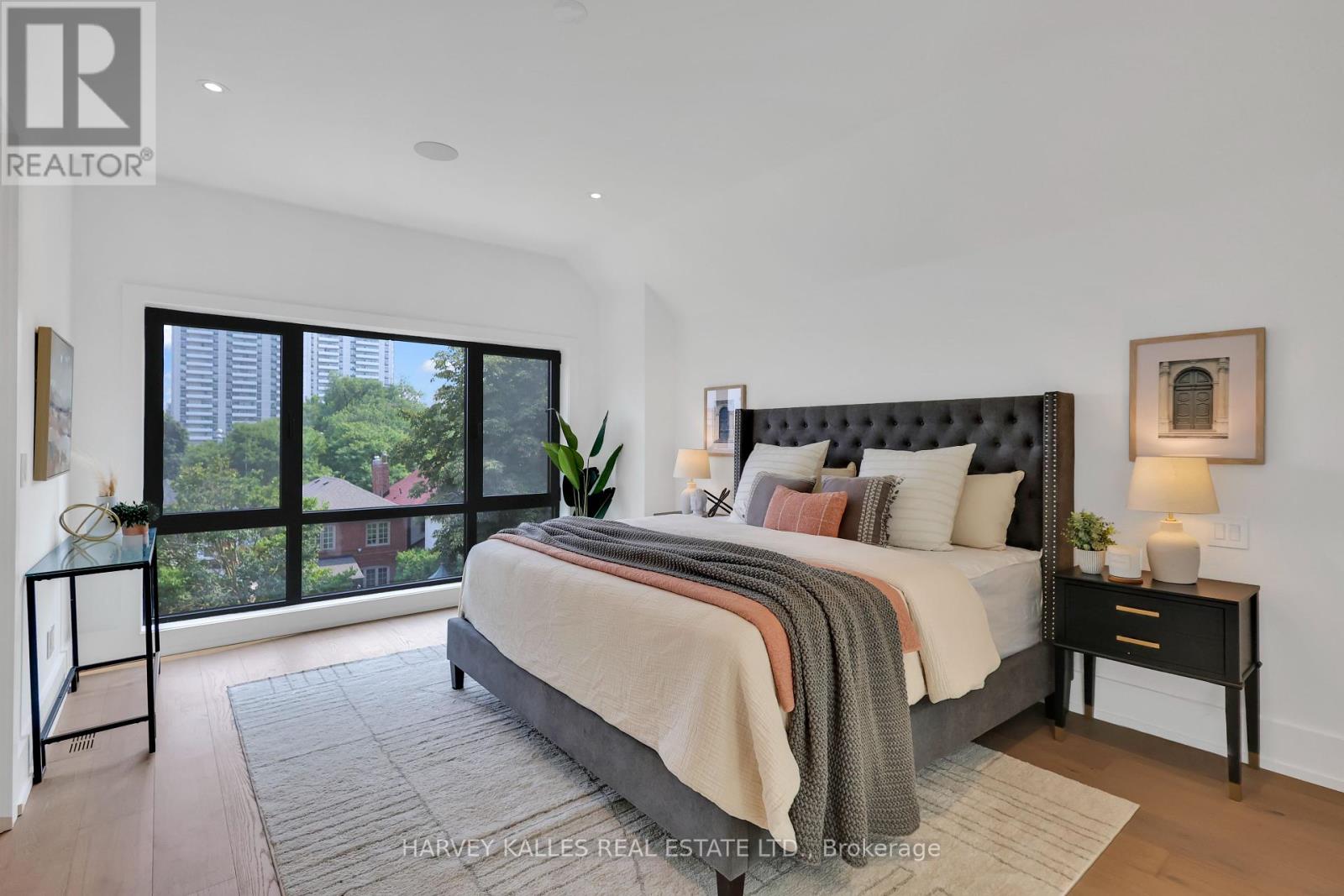 Photo 21 of 171 Belsize Drive, Toronto ON