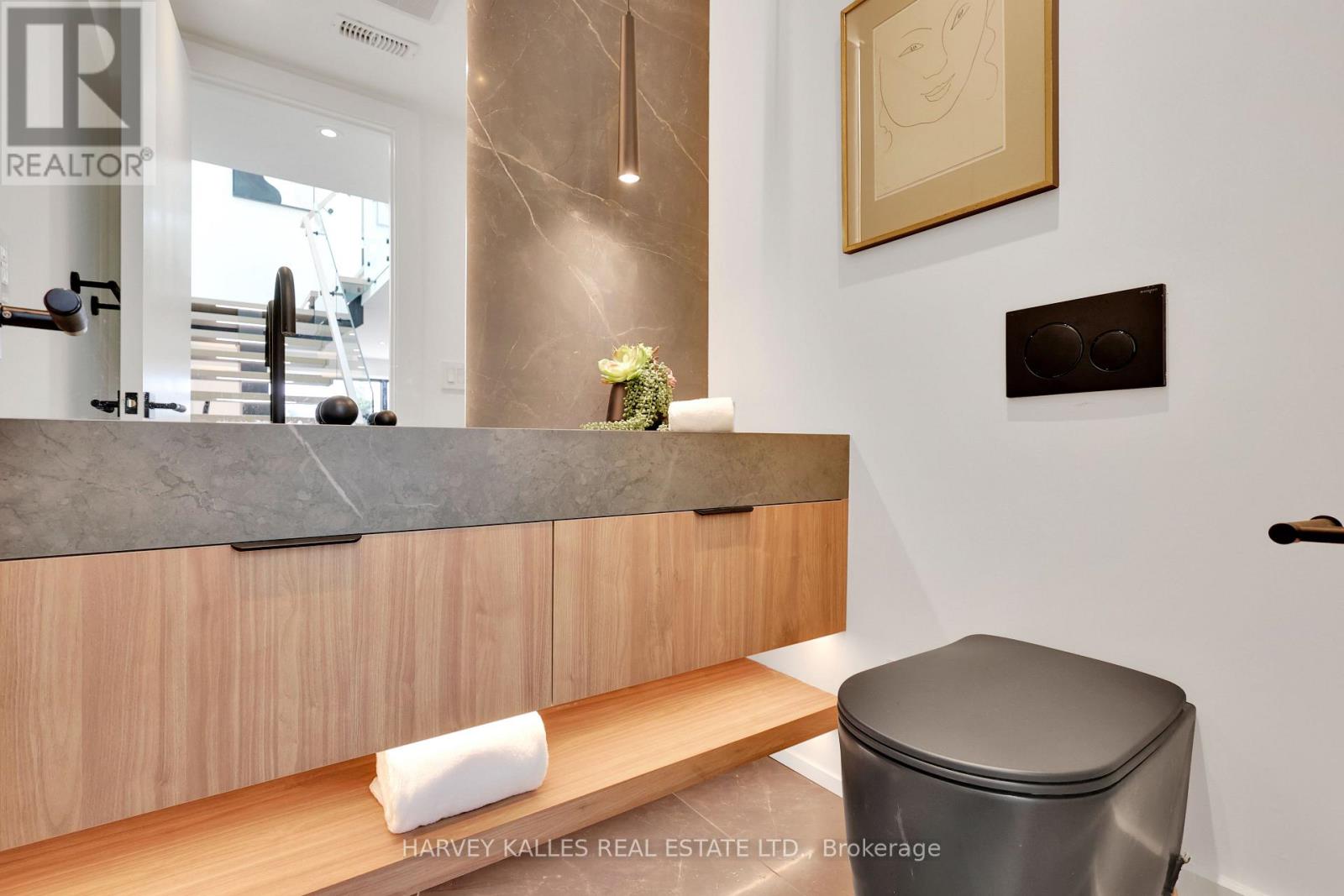 Photo 17 of 171 Belsize Drive, Toronto ON