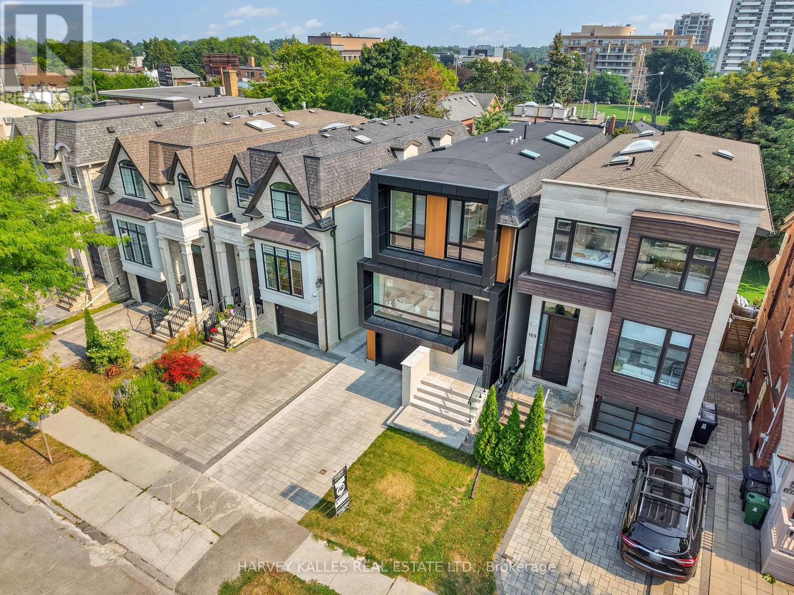 Photo 2 of 171 Belsize Drive, Toronto ON