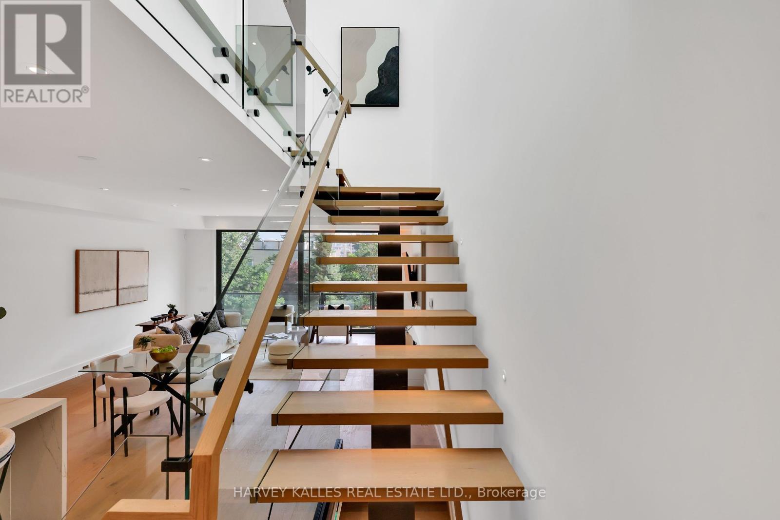 Photo 19 of 171 Belsize Drive, Toronto ON