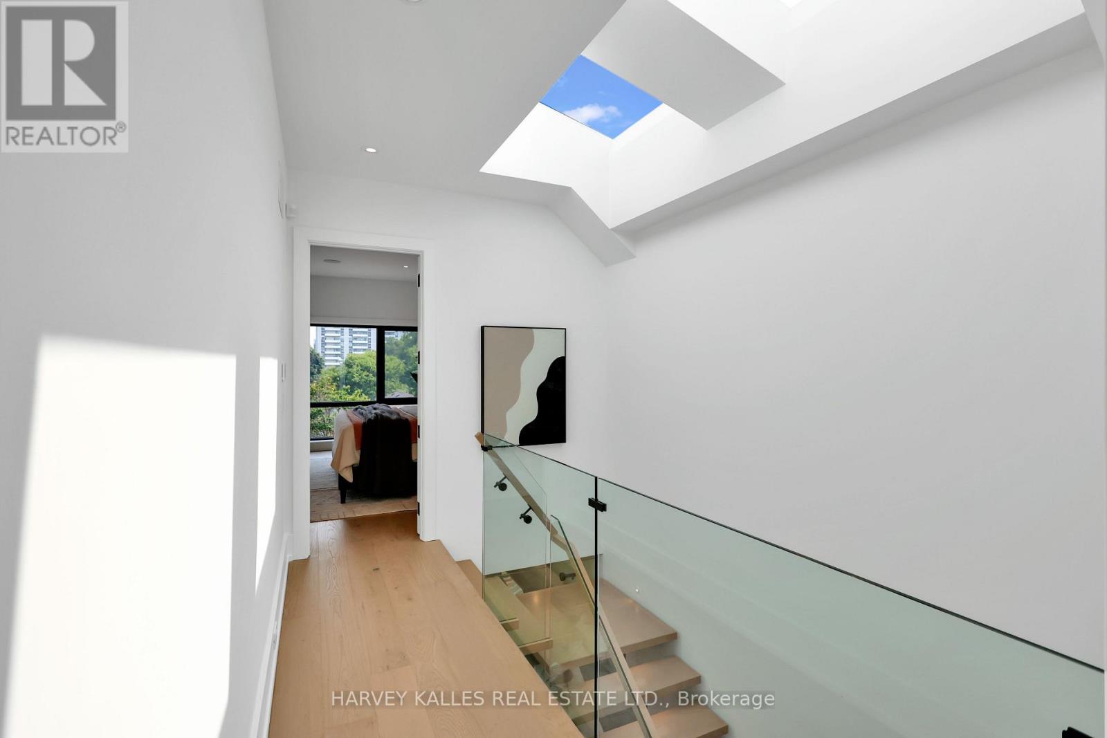 Photo 35 of 171 Belsize Drive, Toronto ON