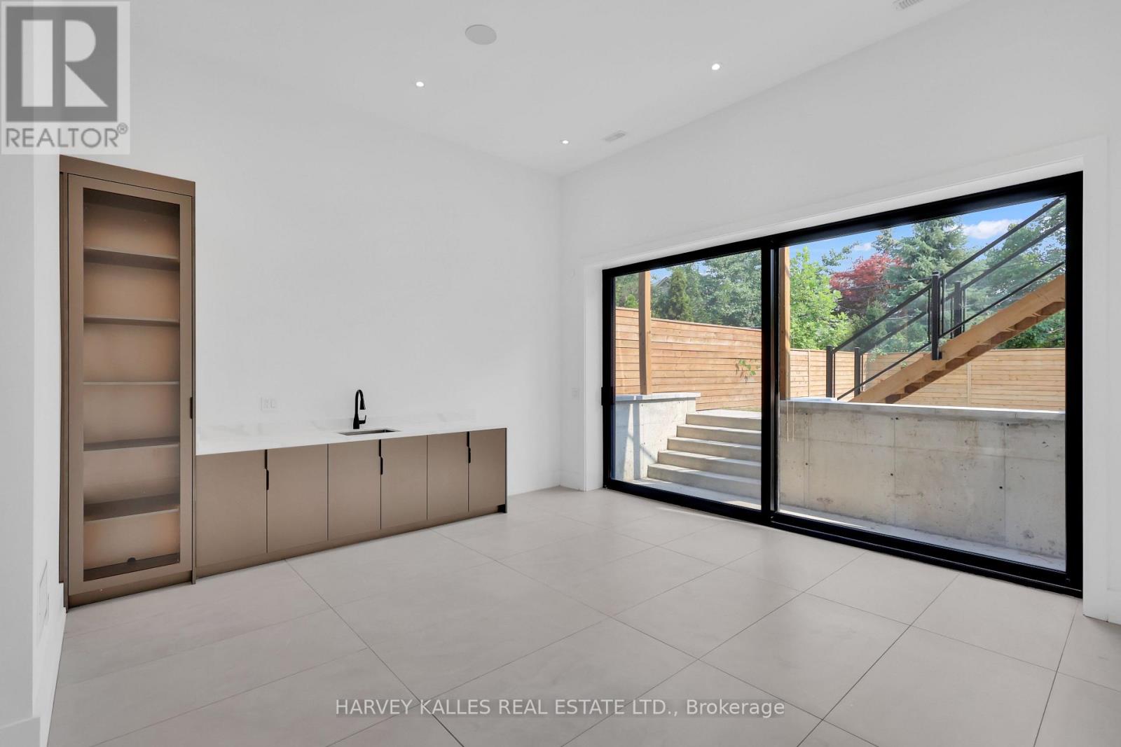 Photo 37 of 171 Belsize Drive, Toronto ON