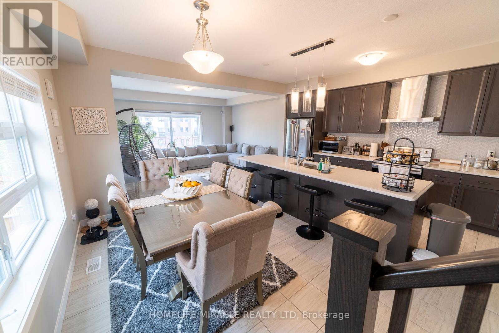 Photo 15 of 933 Robert Ferrie Drive, Kitchener ON