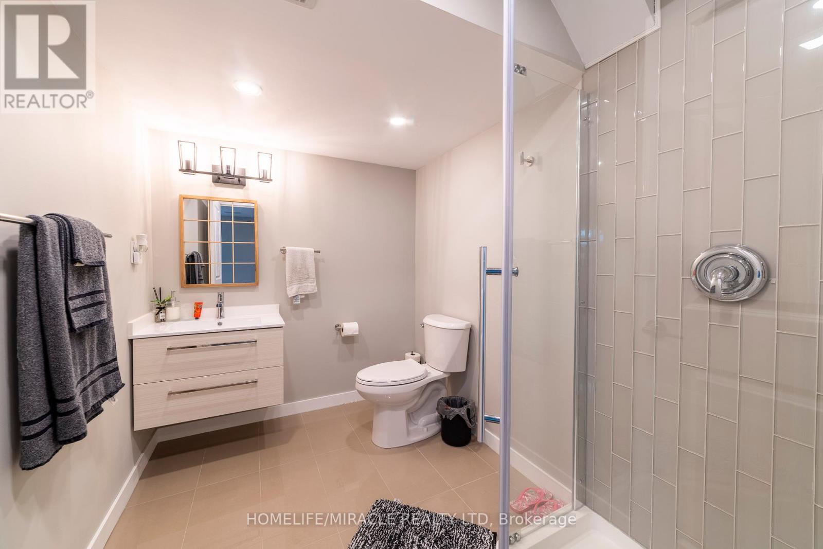 Photo 30 of 933 Robert Ferrie Drive, Kitchener ON
