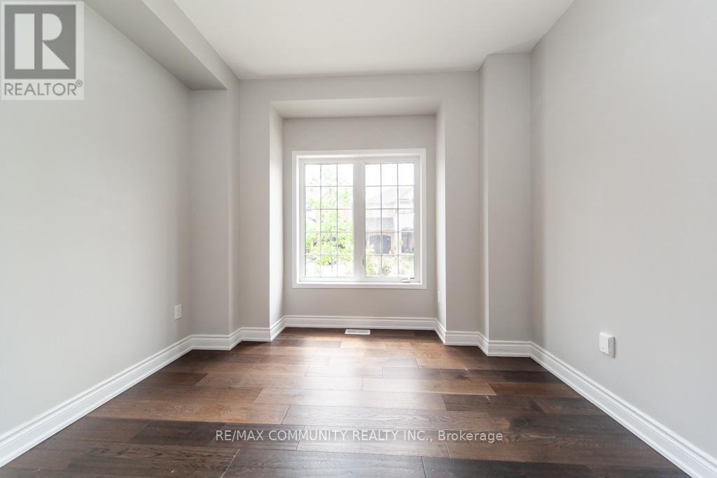 Photo 20 of 24 Raithby Crescent, Ajax ON