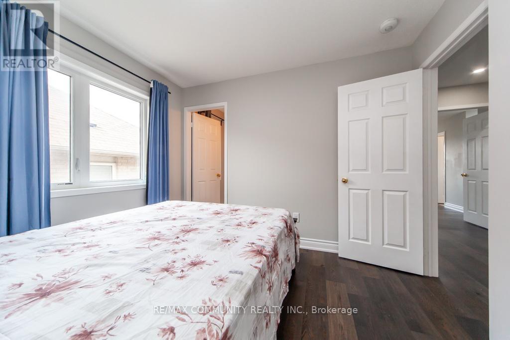 Photo 34 of 24 Raithby Crescent, Ajax ON