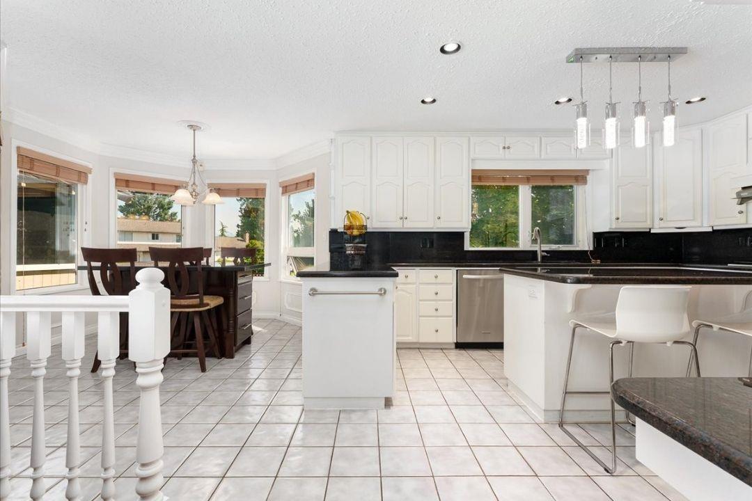 Photo 10 of 18935 57 Avenue, Surrey BC