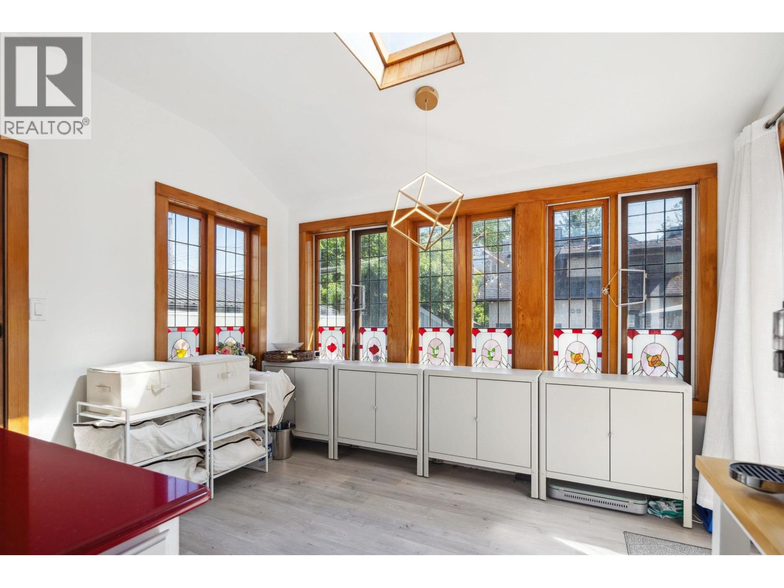Photo 12 of 4190 W 11 Th Avenue, Vancouver BC