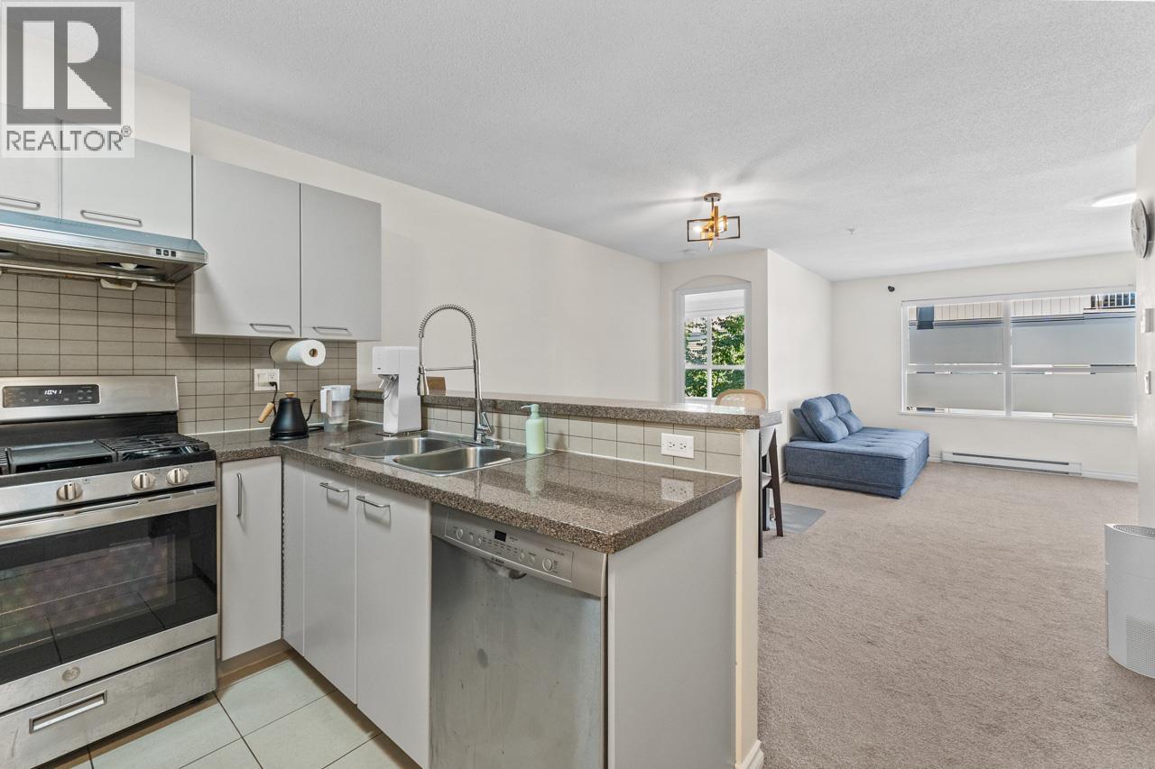 Photo 11 of 318 9200 Ferndale Road, Richmond BC