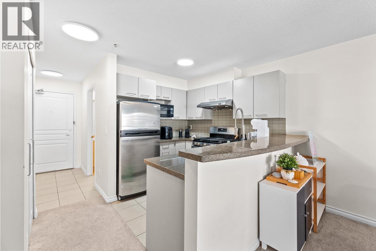 Photo 12 of 318 9200 Ferndale Road, Richmond BC