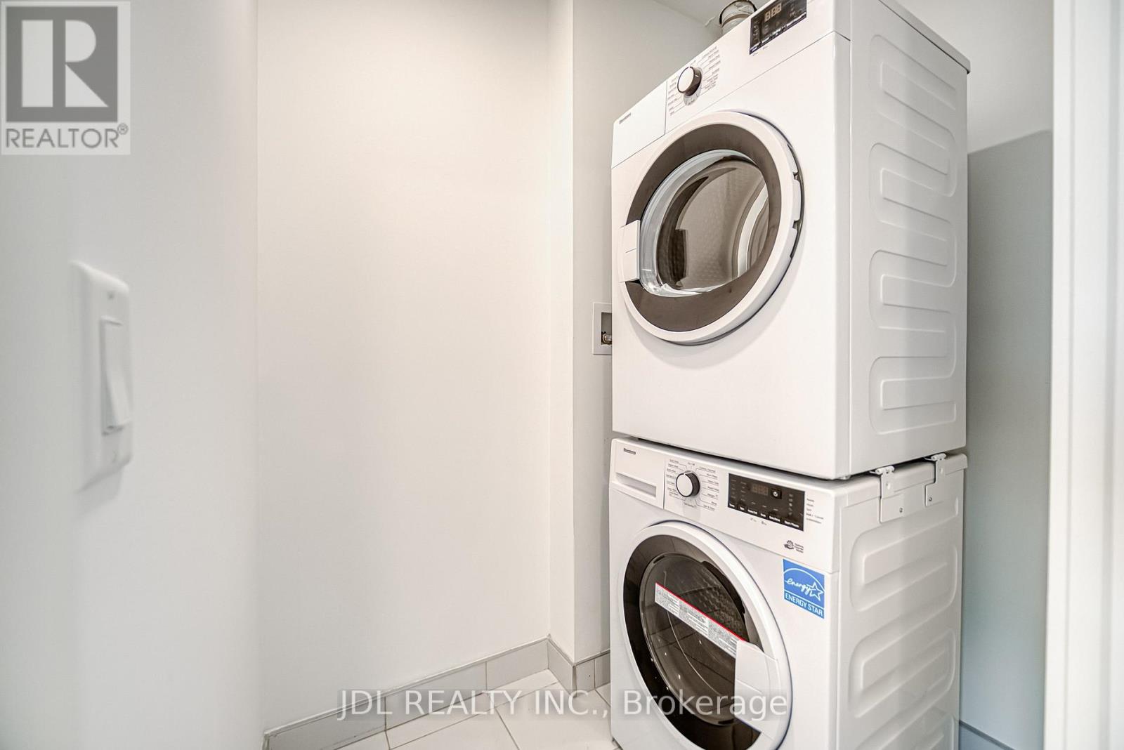 Photo 4 of 3910 395 Bloor Street E, Toronto ON