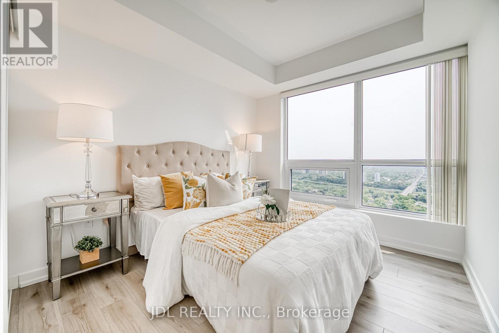 Photo 10 of 3910 395 Bloor Street E, Toronto ON