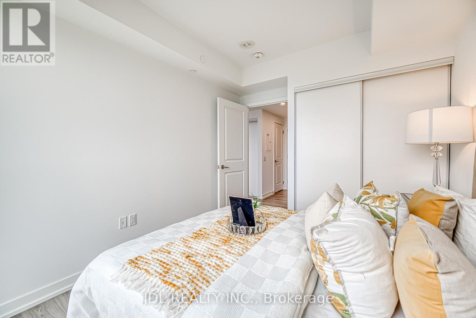 Photo 7 of 3910 395 Bloor Street E, Toronto ON
