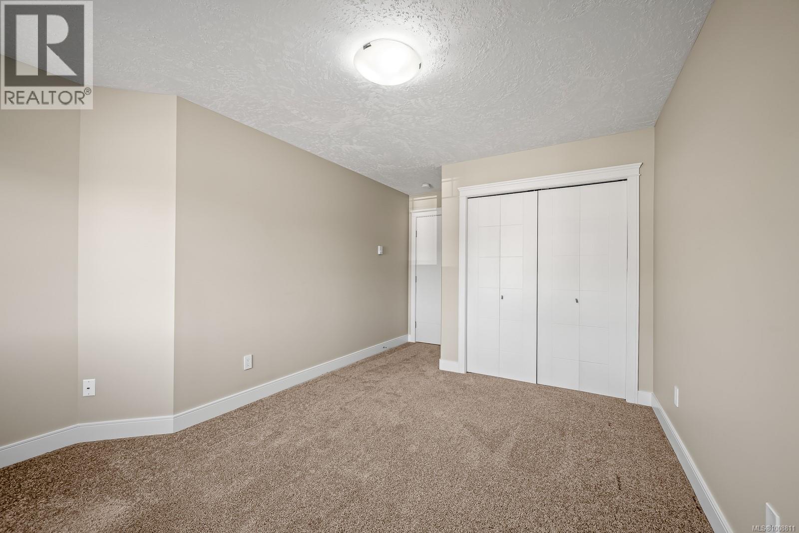 10 2030 Wallace Ave, Comox