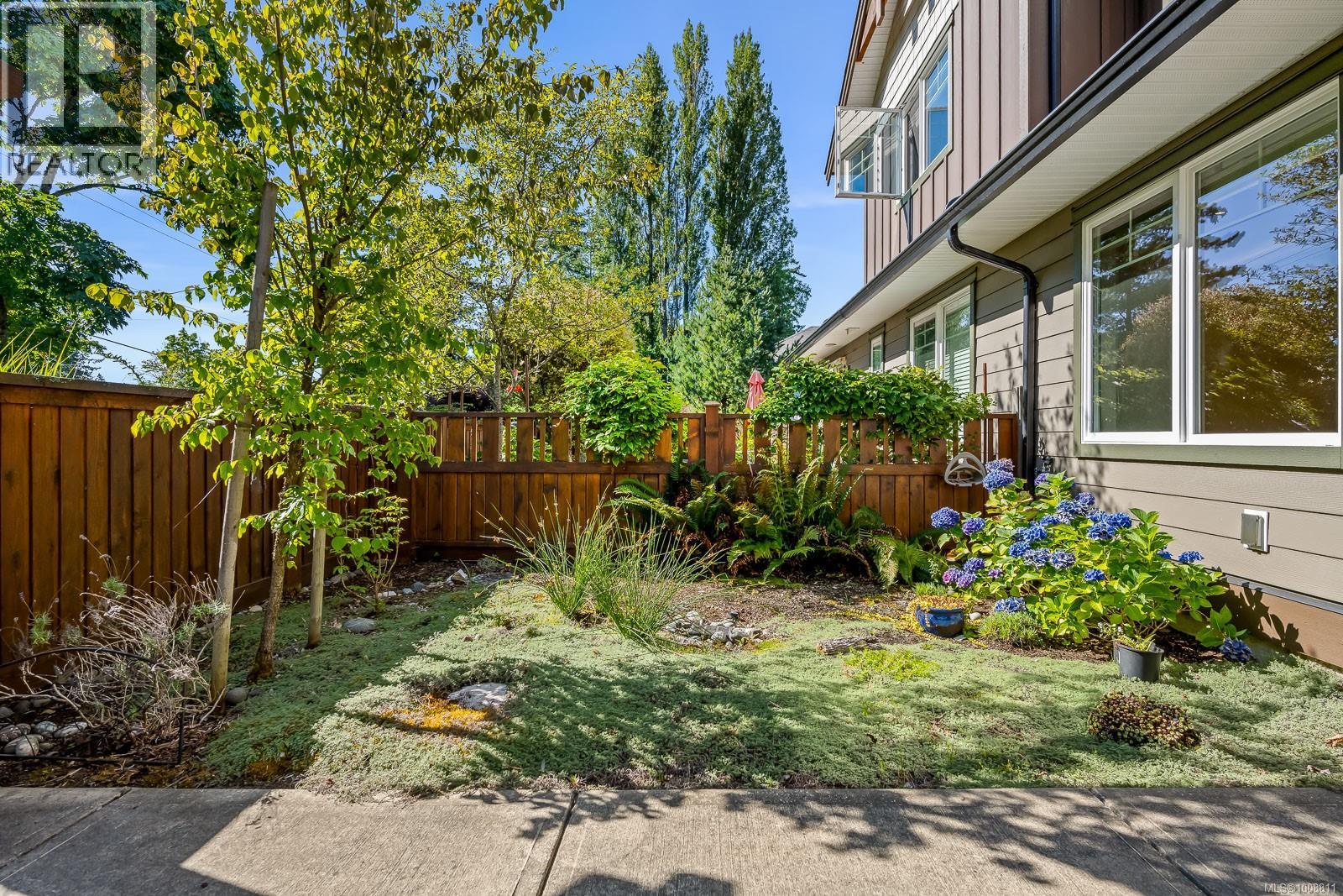 10 2030 Wallace Ave, Comox