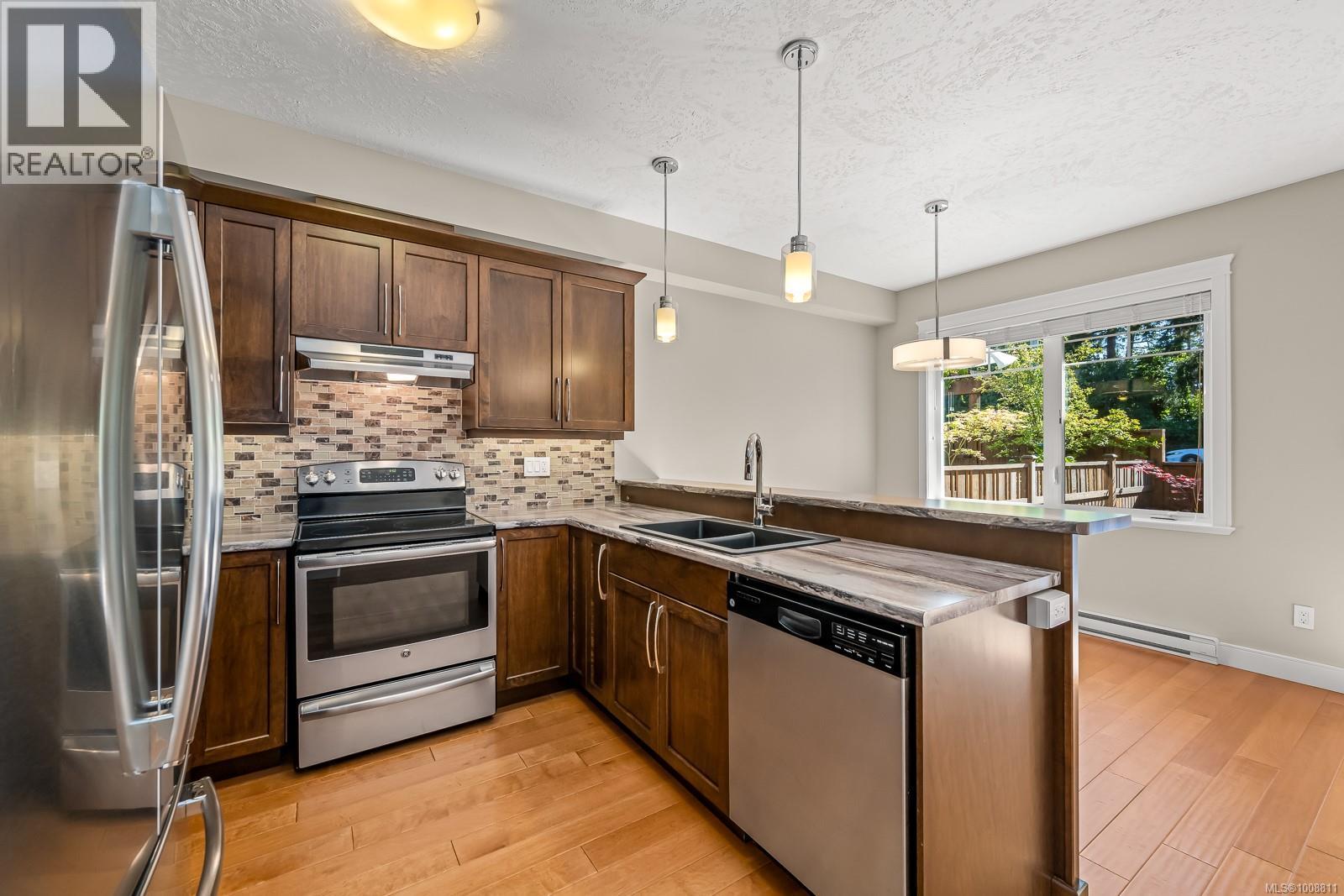 10 2030 Wallace Ave, Comox