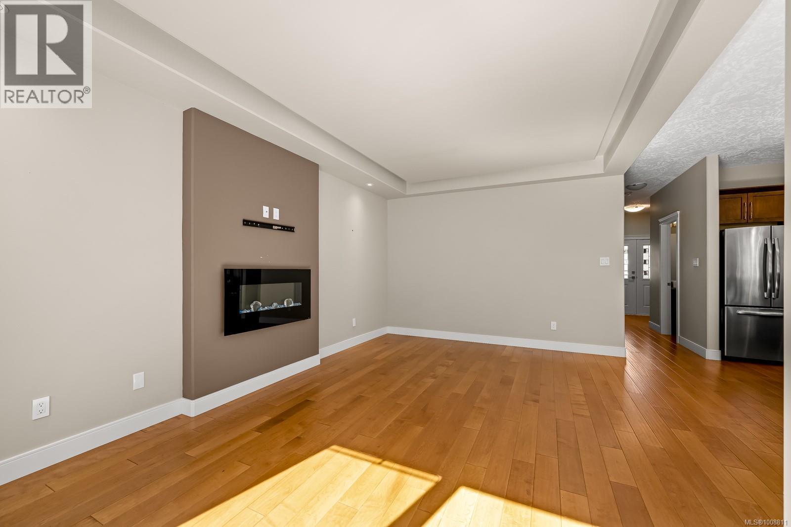 10 2030 Wallace Ave, Comox