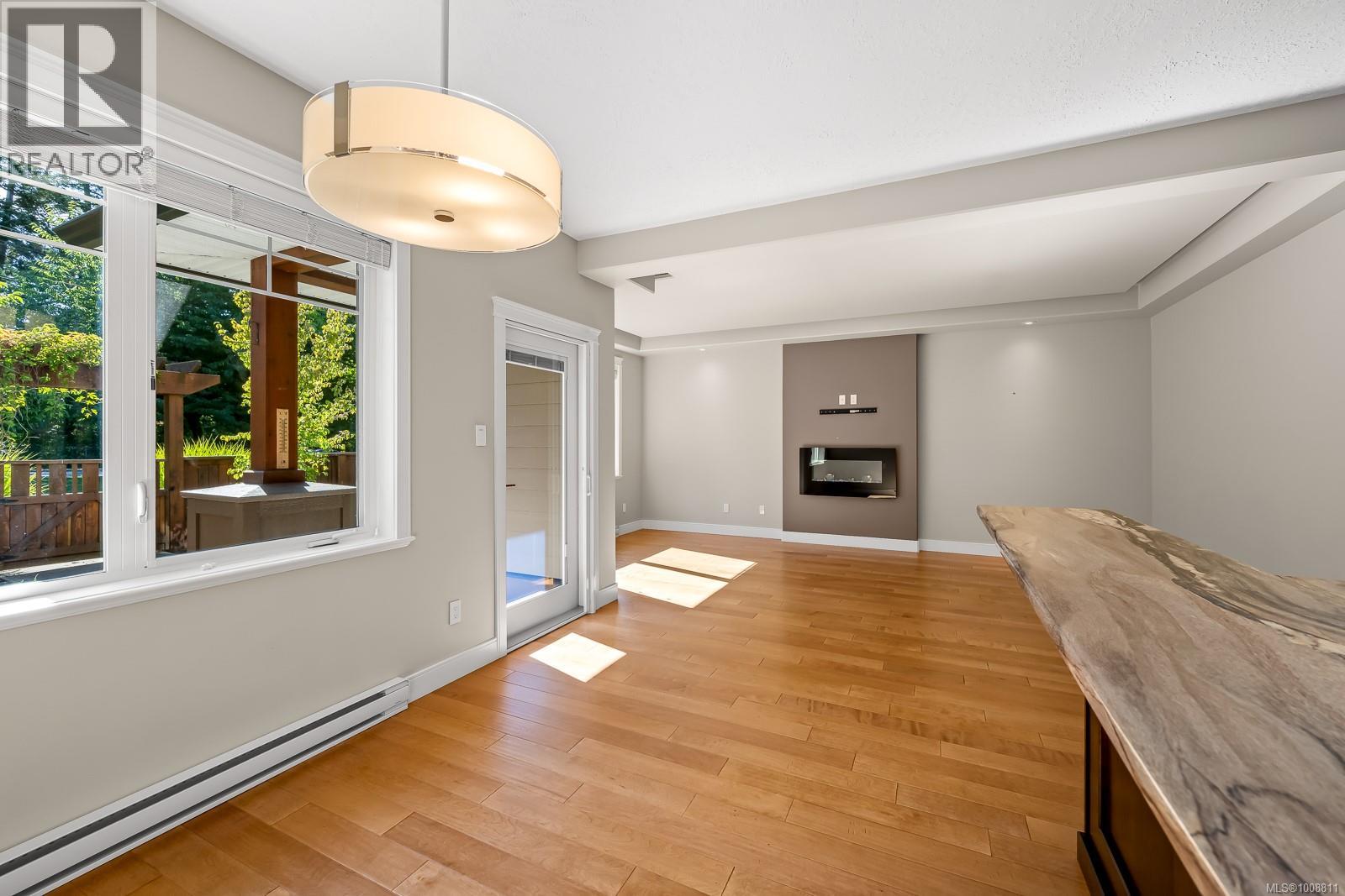 10 2030 Wallace Ave, Comox
