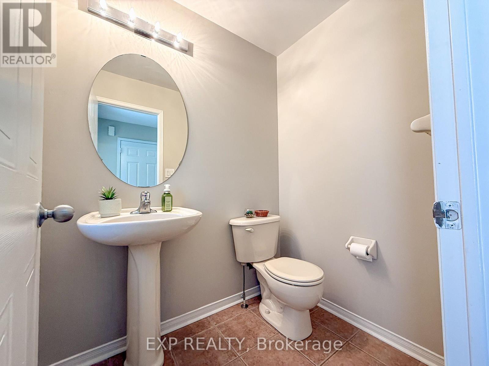 Photo 23 of 56 Hansford Drive, Brantford ON