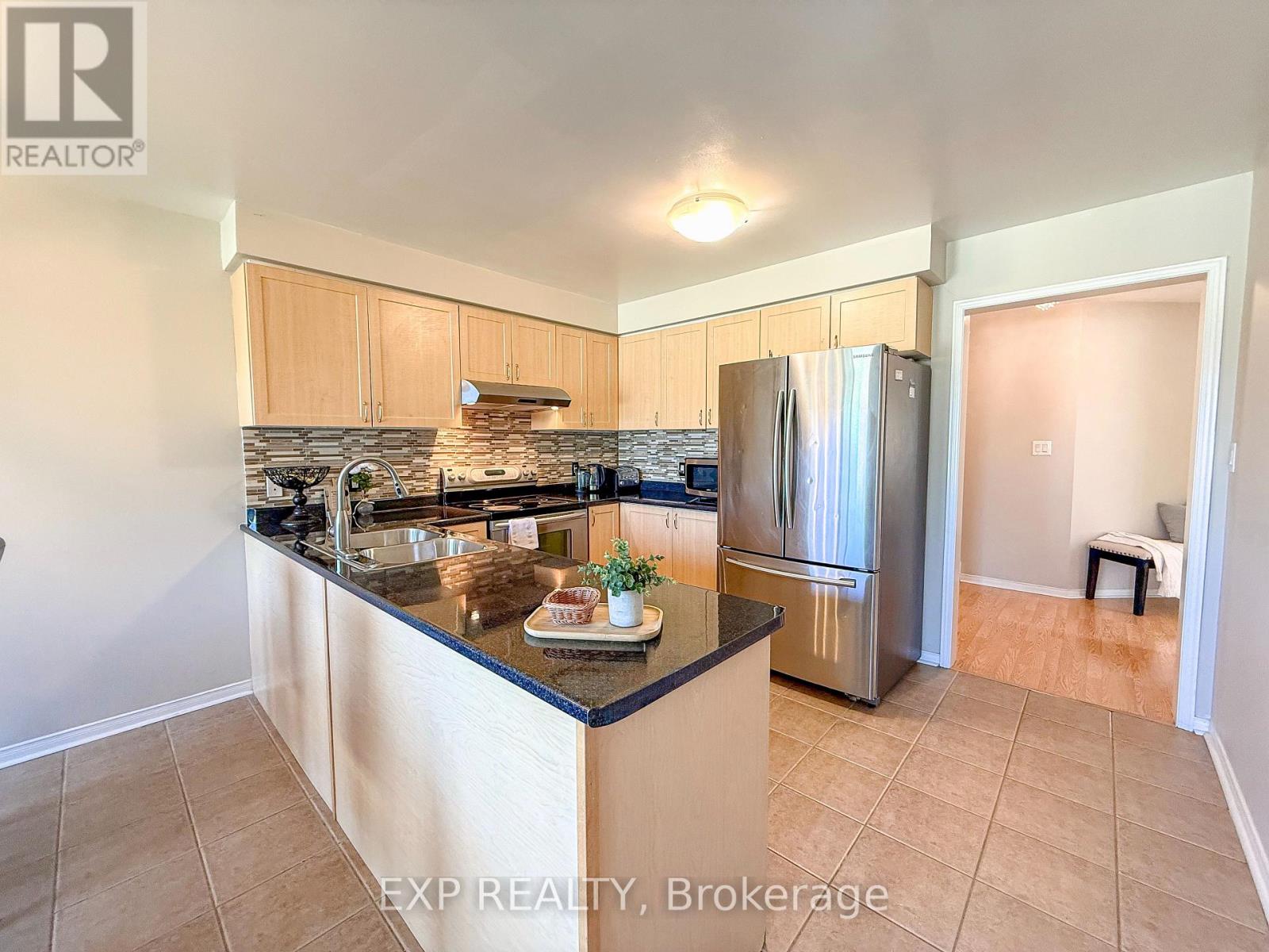 Photo 18 of 56 Hansford Drive, Brantford ON
