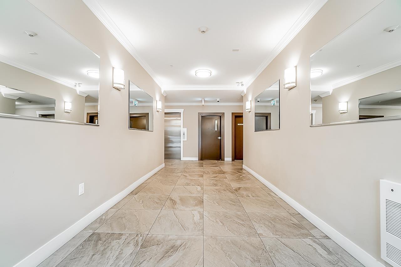 Photo 6 of 305 8183 121 A Street, Surrey BC