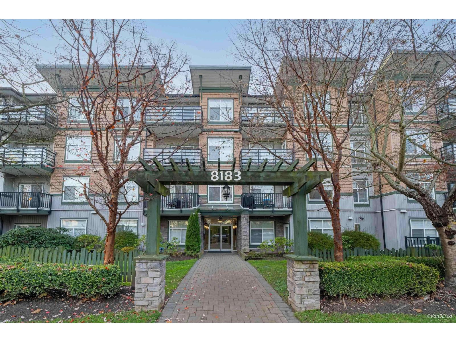 Photo 1 of 305 8183 121 A Street, Surrey BC