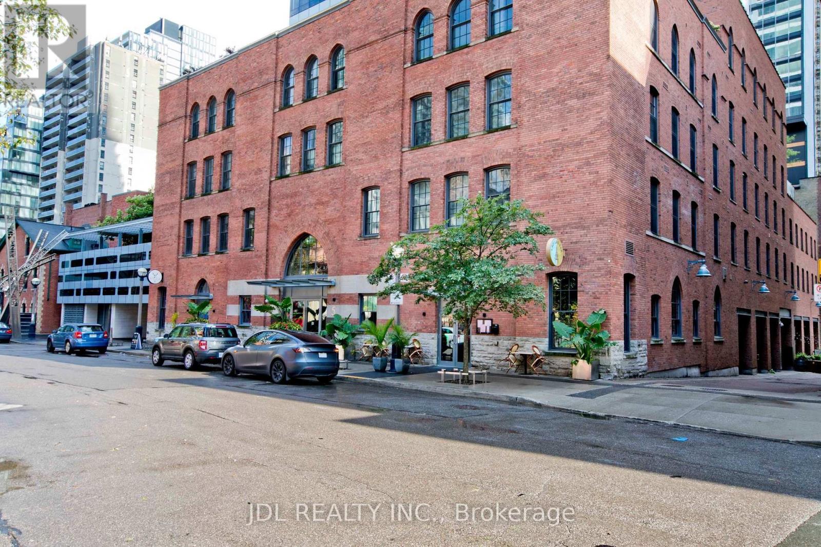 Photo 19 of 2904 5 St Joseph Street, Toronto ON
