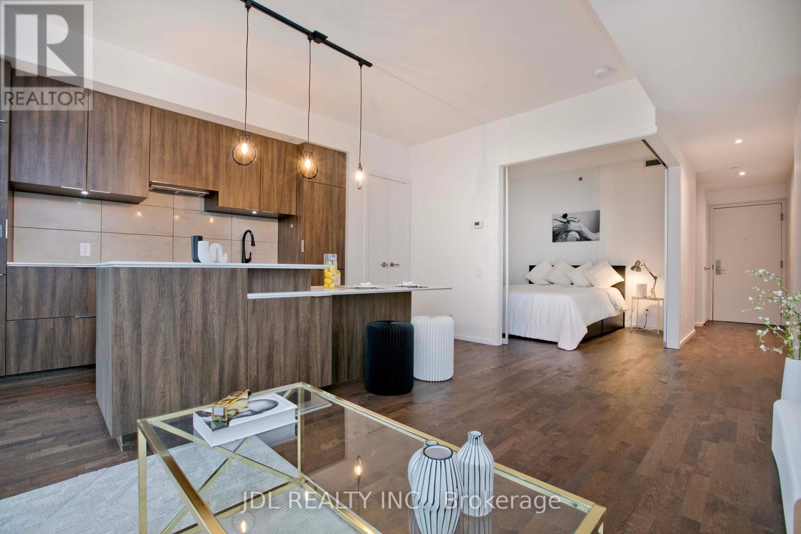 Photo 6 of 2904 5 St Joseph Street, Toronto ON