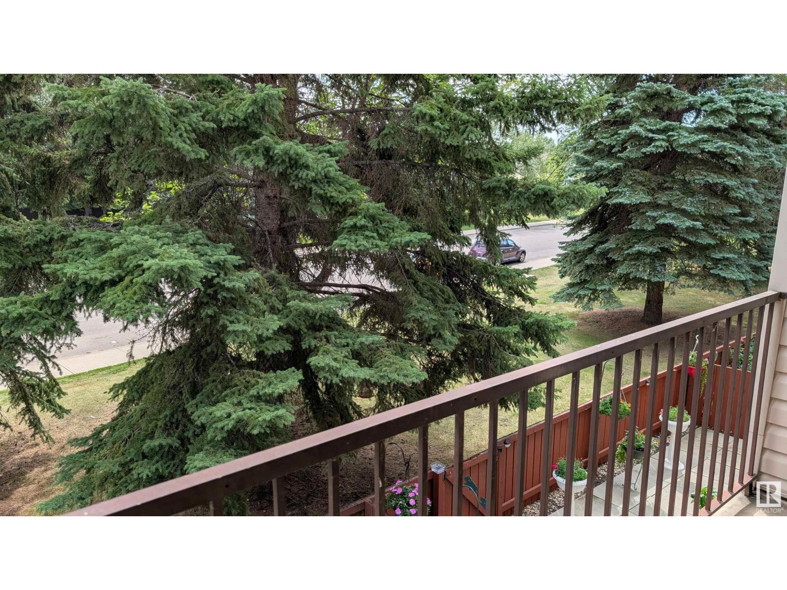 Photo 10 of 202 14004 26 St Nw Nw, Edmonton AB
