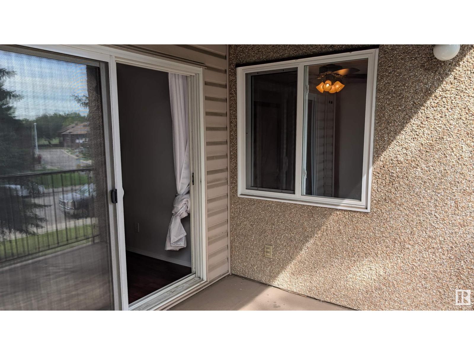 Photo 11 of 202 14004 26 St Nw Nw, Edmonton AB