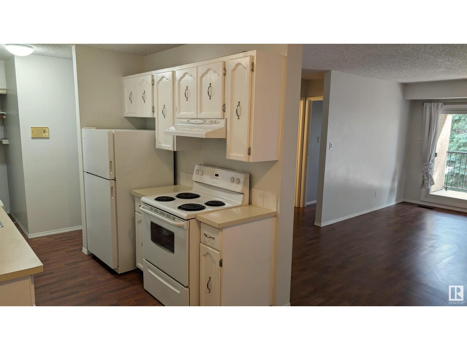 Photo 7 of 202 14004 26 St Nw Nw, Edmonton AB
