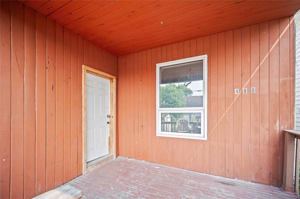 Photo 2 of 480 Lansdowne Avenue, Winnipeg MB