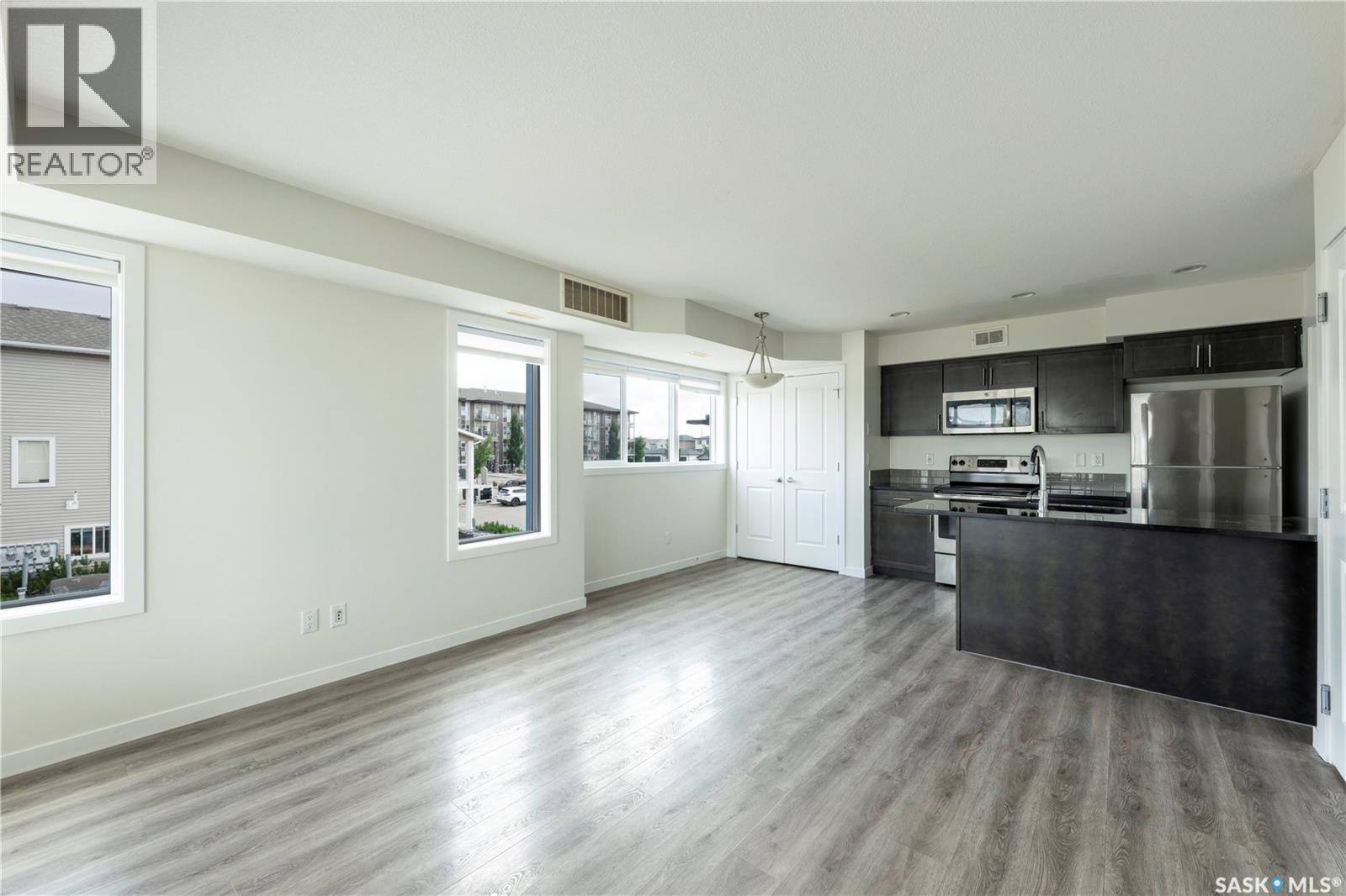 Photo 9 of 103 B 3367 Green Poppy Street, Regina SK