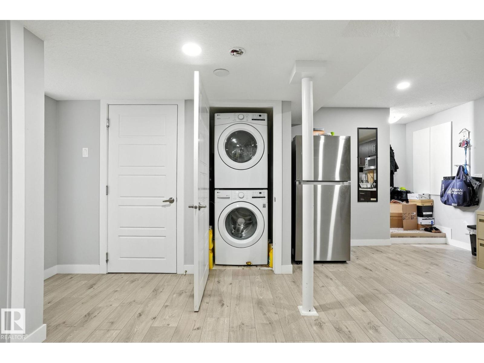 Photo 5 of 1286 Daniels Cr Sw, Edmonton AB