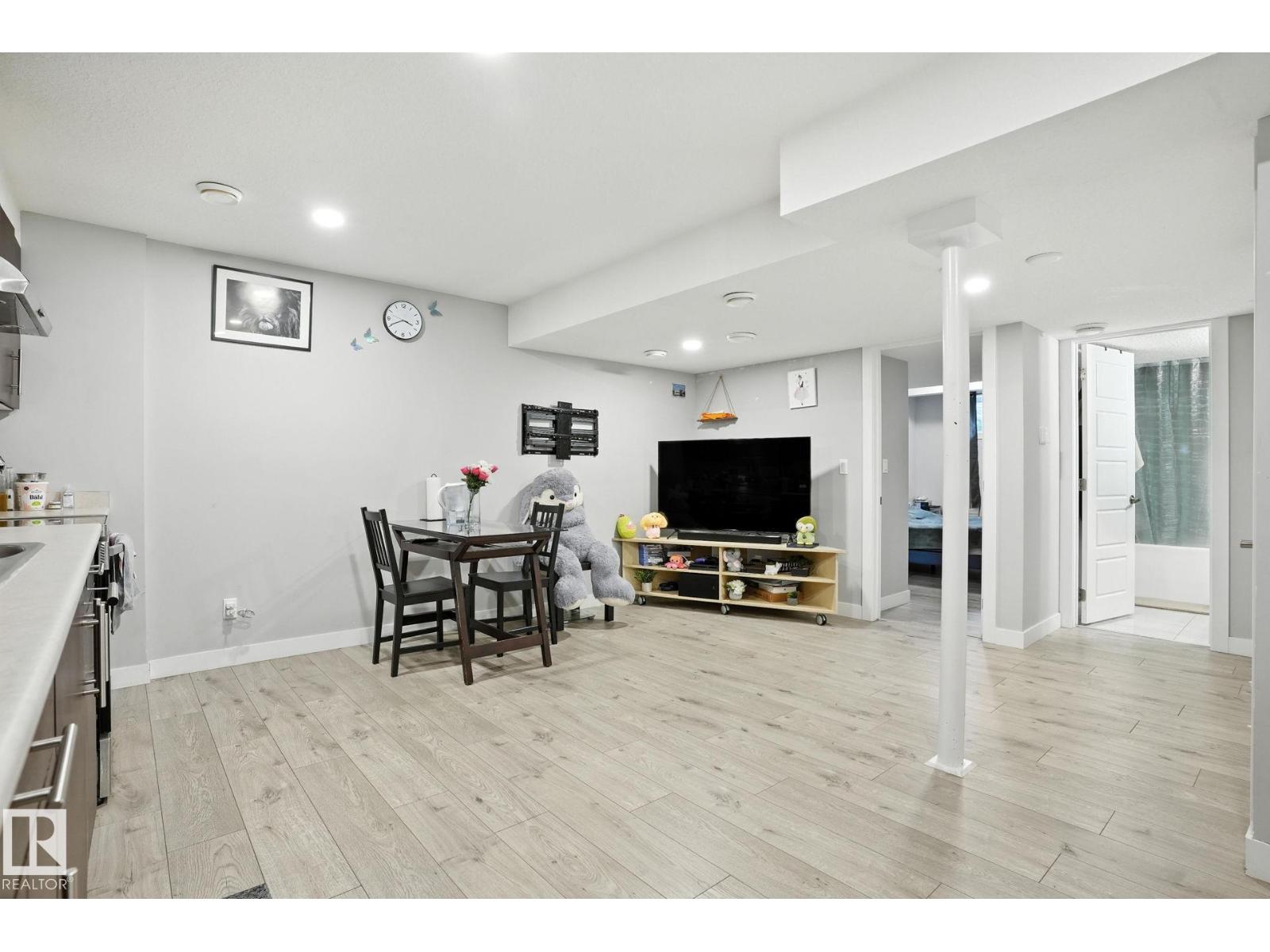 Photo 22 of 1286 Daniels Cr Sw, Edmonton AB