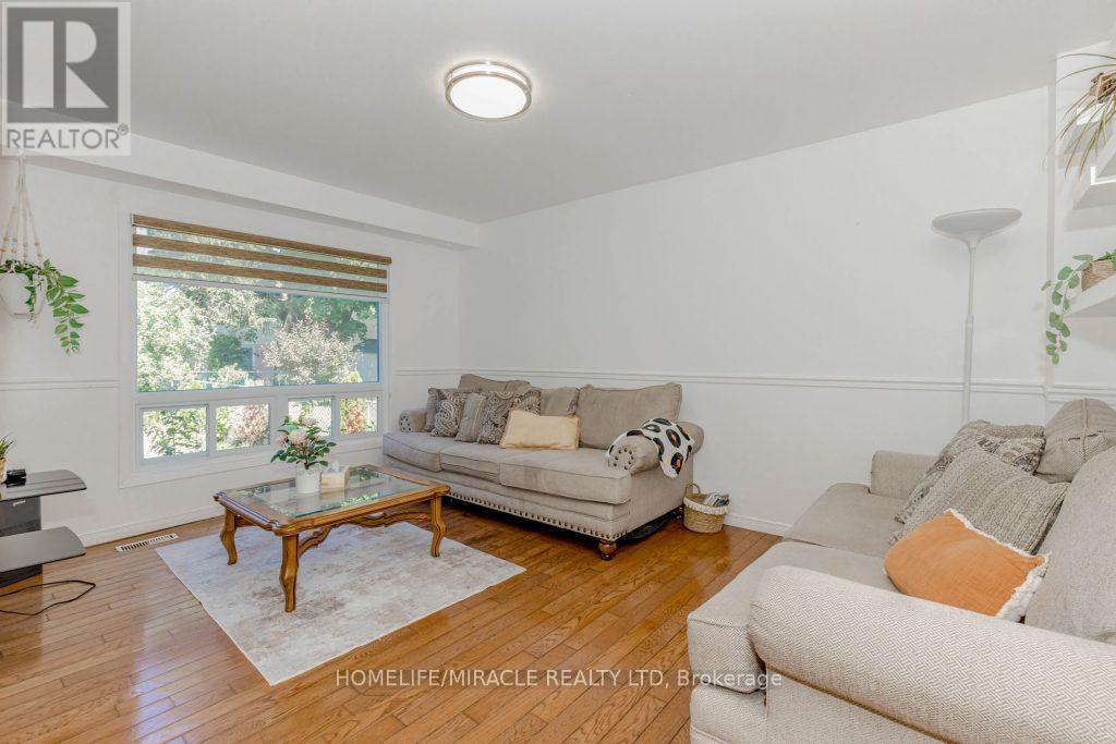 Photo 24 of 6593 Edenwood Drive, Mississauga ON