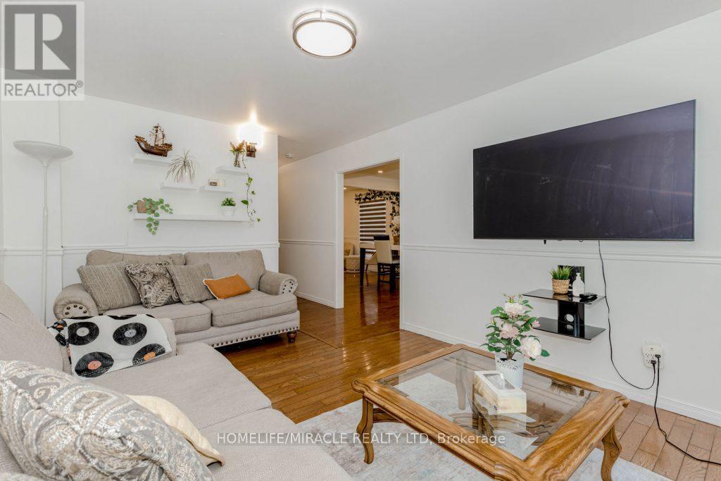 Photo 28 of 6593 Edenwood Drive, Mississauga ON