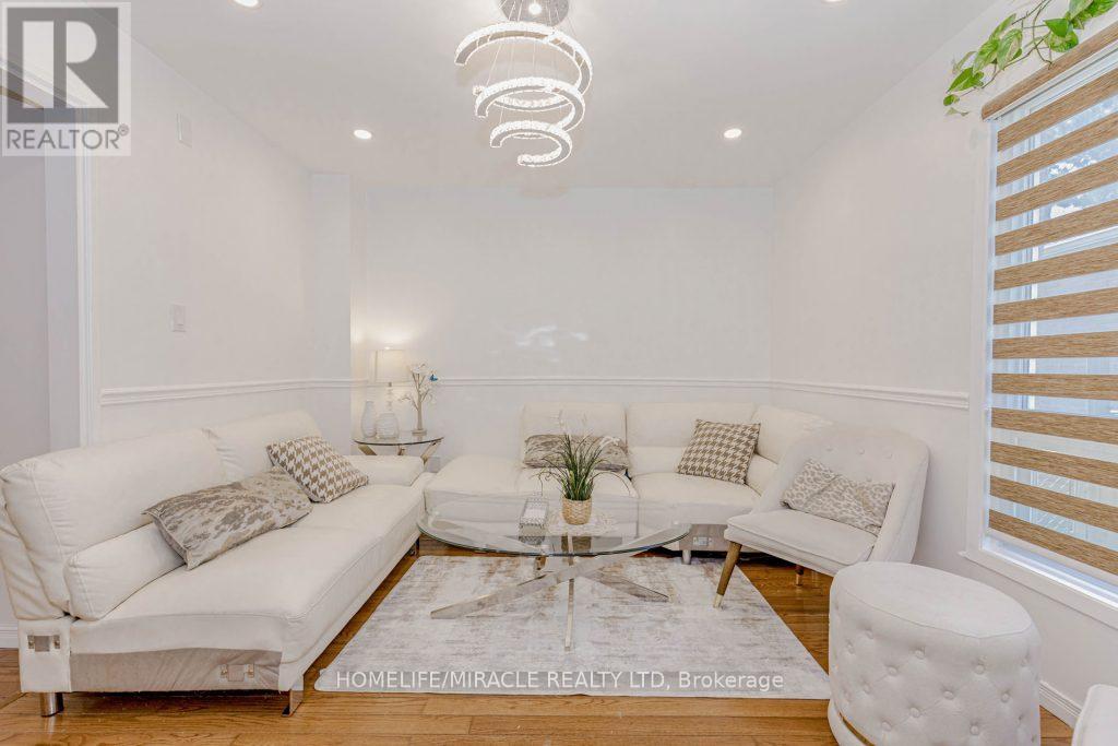 Photo 6 of 6593 Edenwood Drive, Mississauga ON