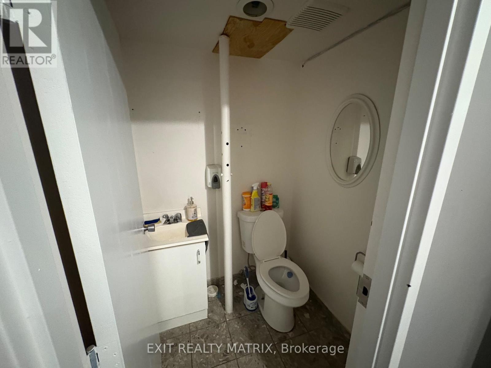 Photo 17 of 35 1010 Polytek Street, Ottawa ON