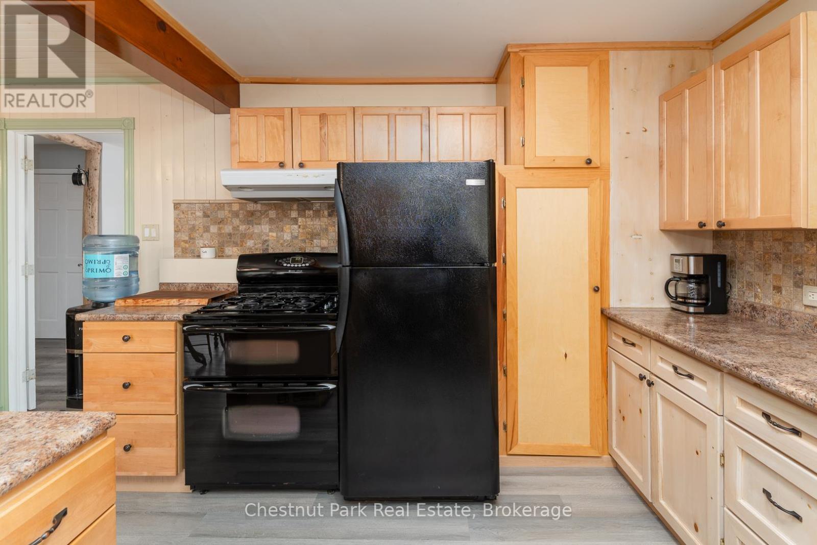 Photo 16 of 23 Ewing Street, Bracebridge ON