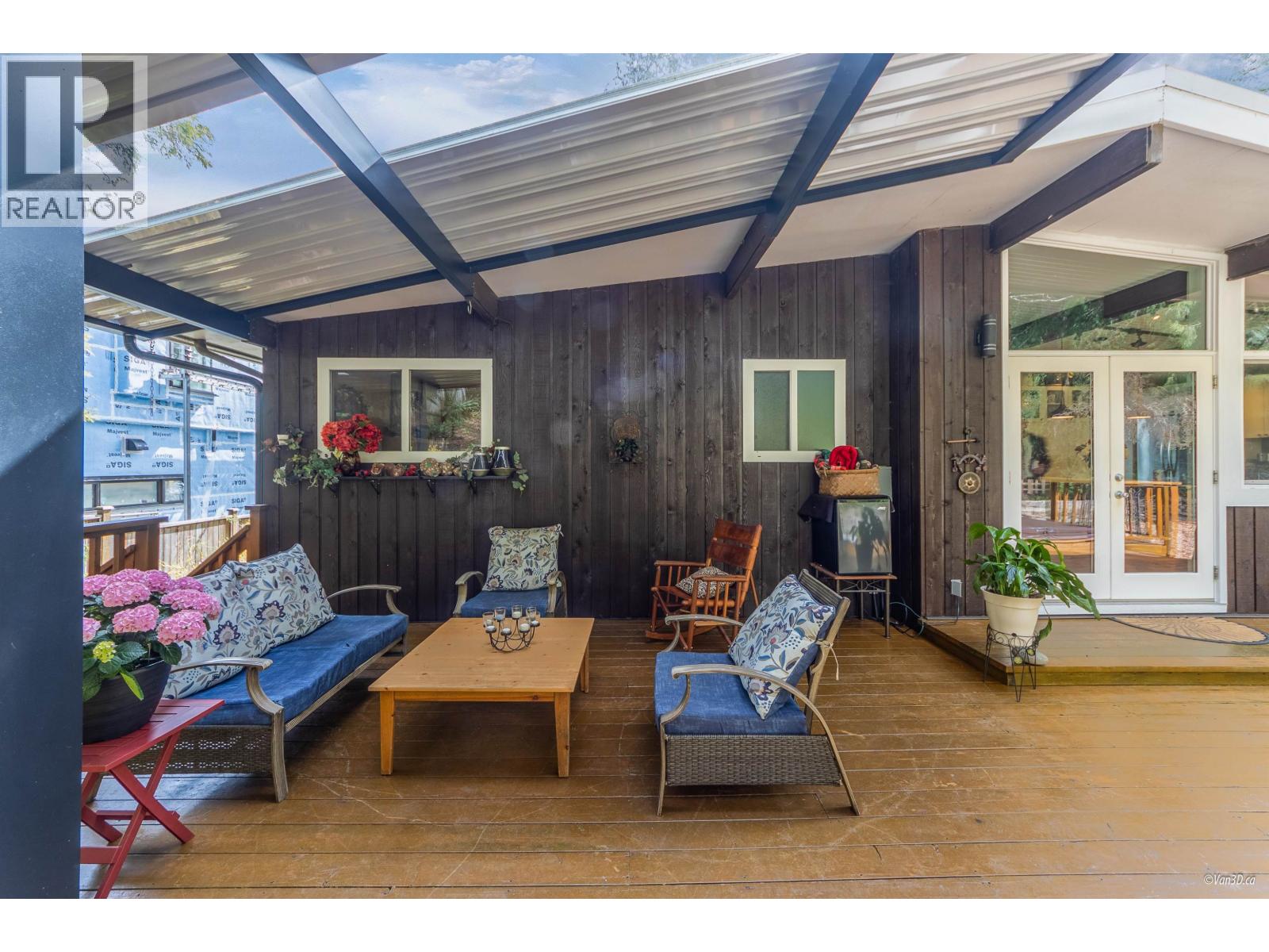 Photo 10 of 663 Foresthill Place, Port Moody BC