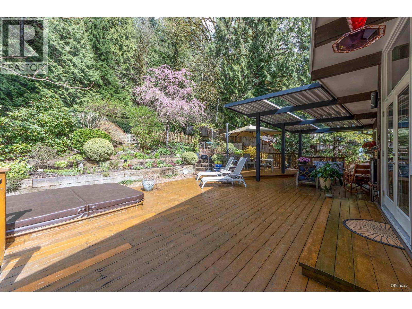 Photo 1 of 663 Foresthill Place, Port Moody BC