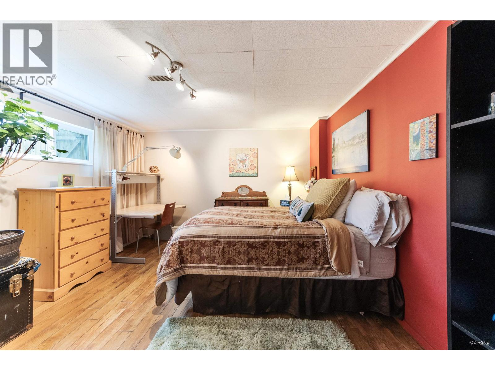 Photo 11 of 663 Foresthill Place, Port Moody BC