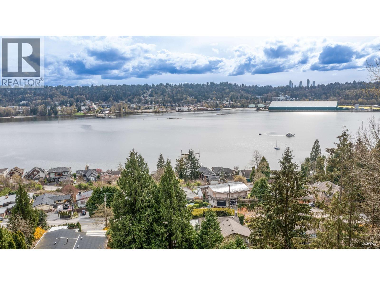 Photo 36 of 663 Foresthill Place, Port Moody BC