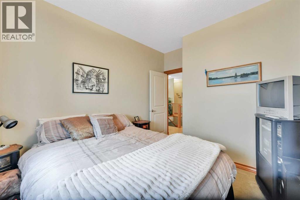 Photo 19 of 160 Daniel Crescent, Red Deer AB