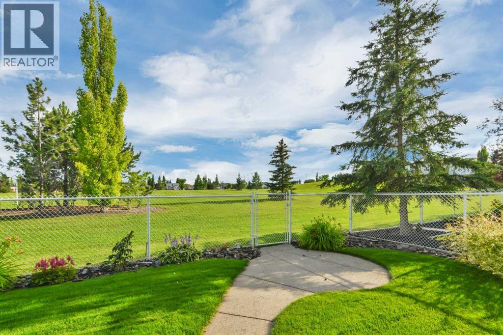 Photo 11 of 160 Daniel Crescent, Red Deer AB